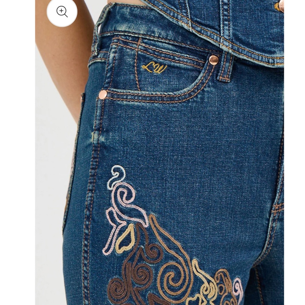 NWT Wrangler Lainey Wilson Embroidered Bell Bottoms - Picture 6 of 8